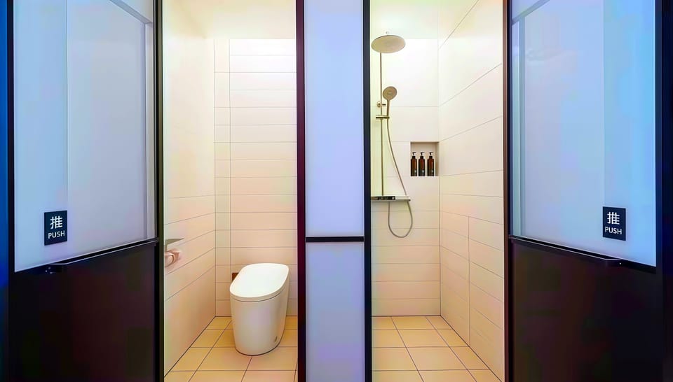 Luxury Double Room | Bathroom shower