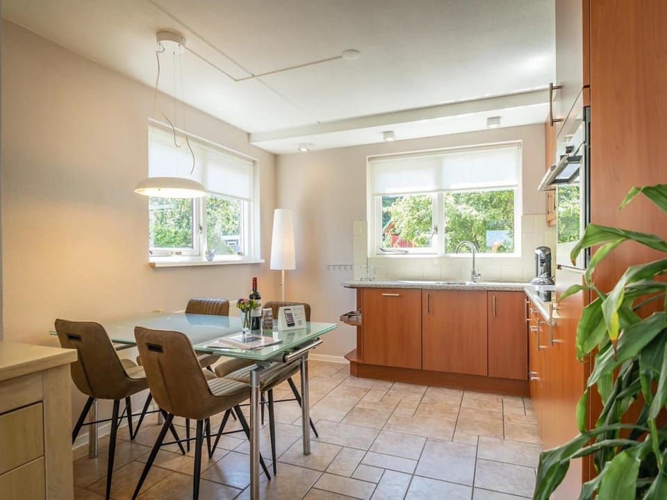 Villa | Dining