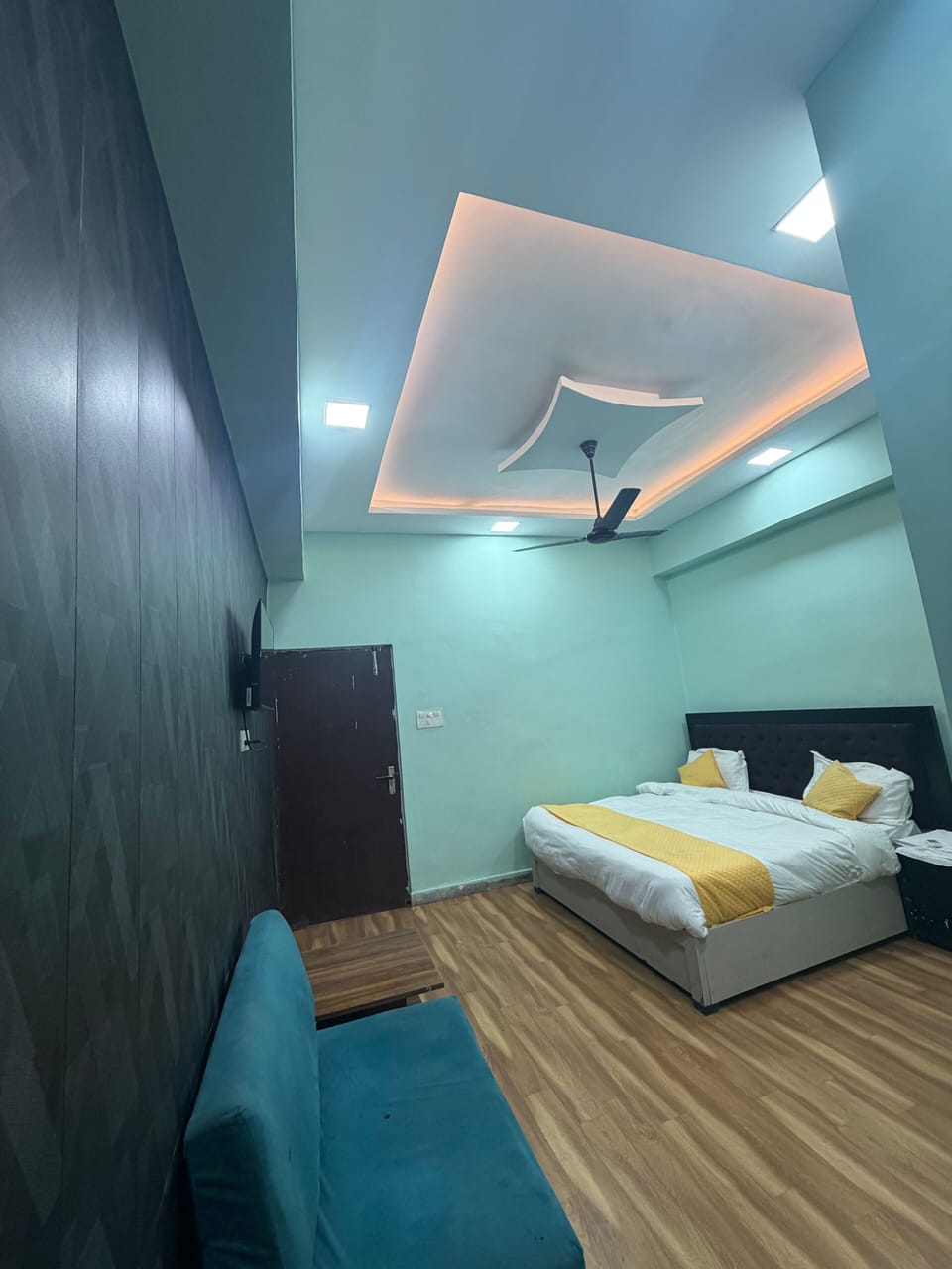 Standard Room, City View | Desk, WiFi (free)