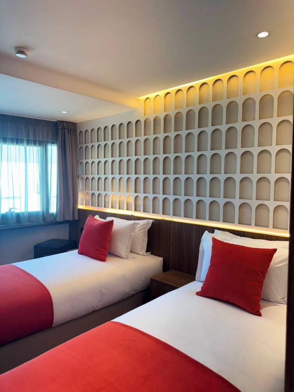 Standard Twin Room, Non Smoking | In-room safe, soundproofing, iron/ironing board (on request)