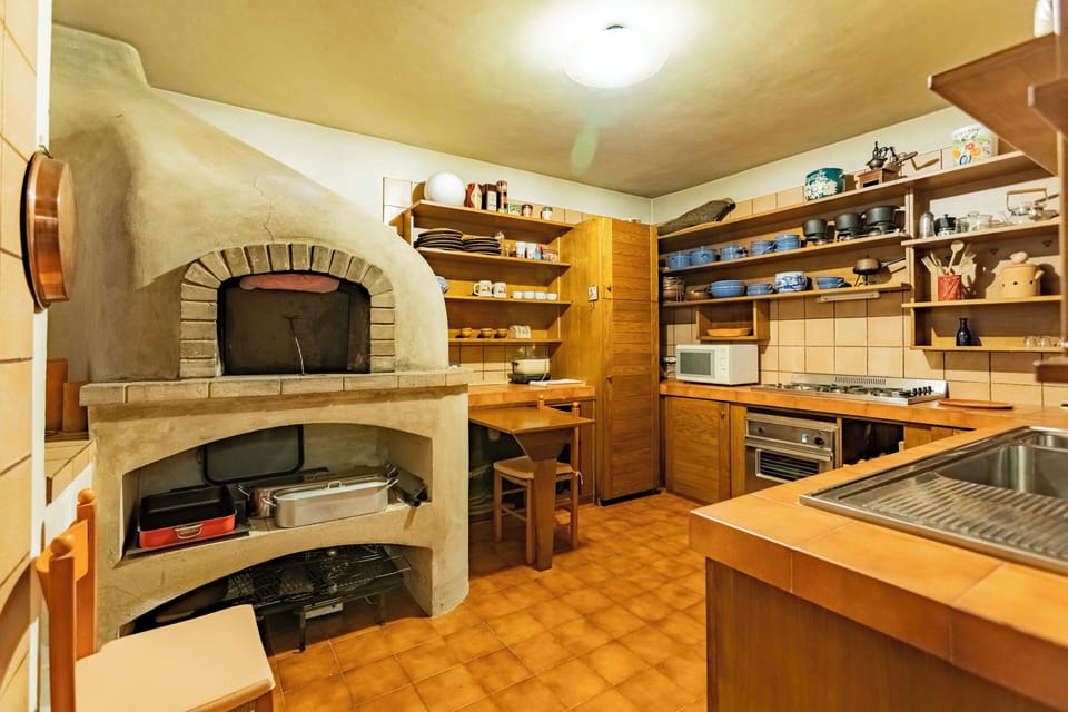 Villa (6 Bedrooms) | Private kitchen | Oven, stovetop, highchair