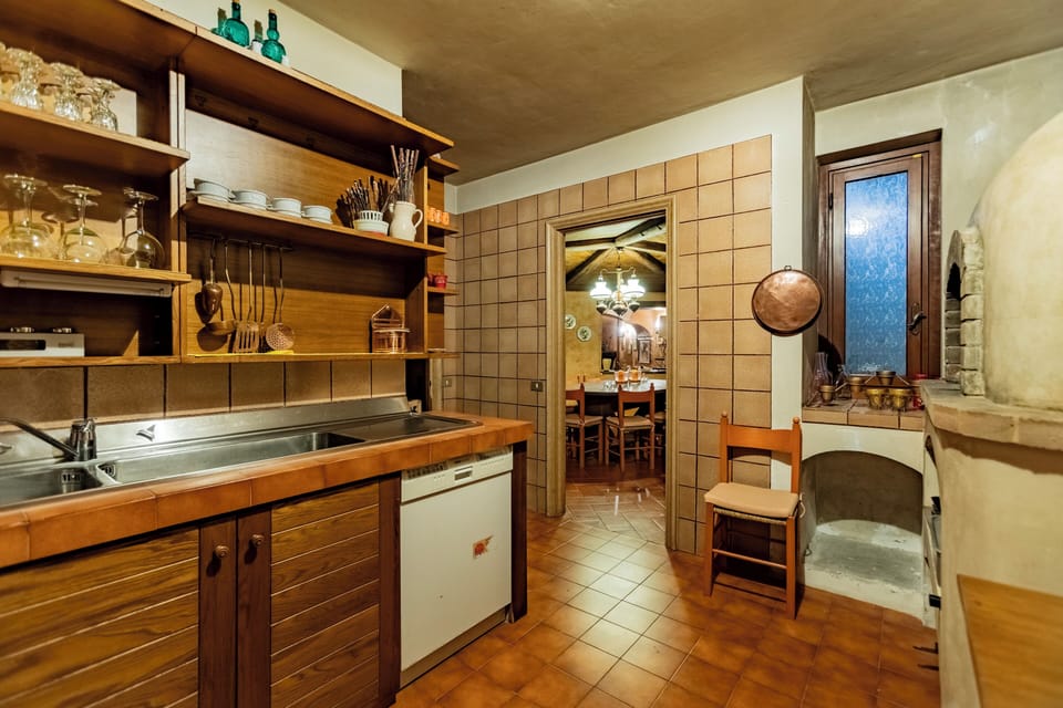 Villa (6 Bedrooms) | Private kitchen | Oven, stovetop, highchair