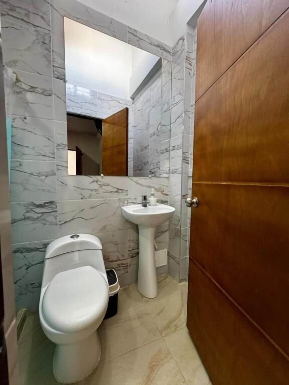 Standard Double Room | Bathroom | Shower, towels, toilet paper
