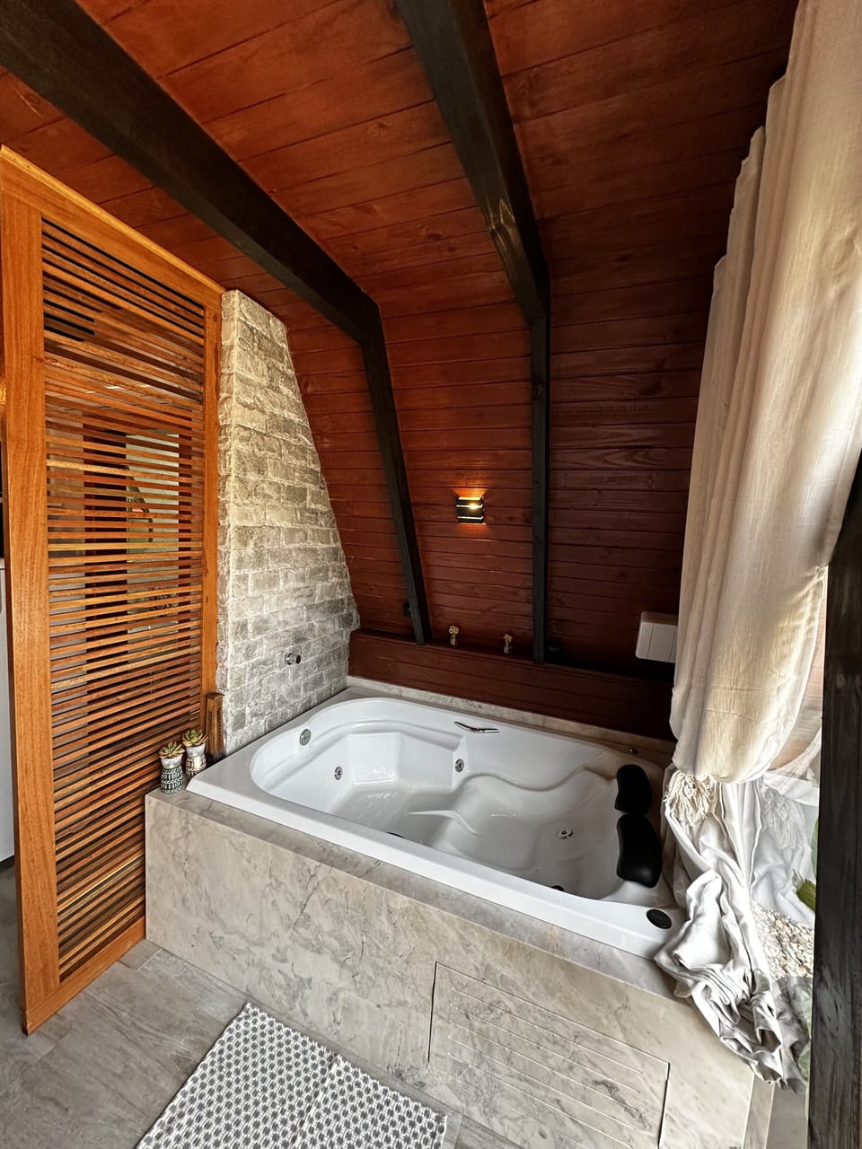 Cabin | Bathroom