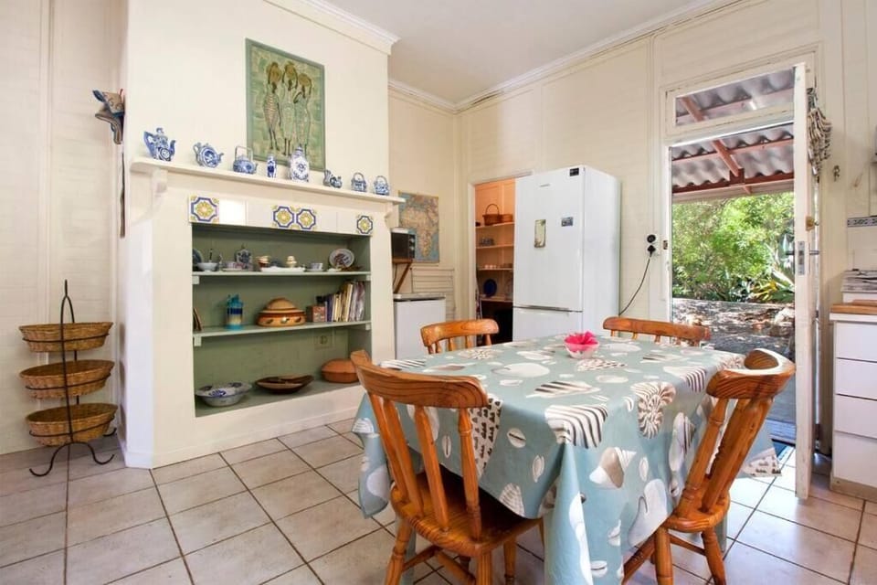 Classic House, 4 Bedrooms, Sea View | Dining
