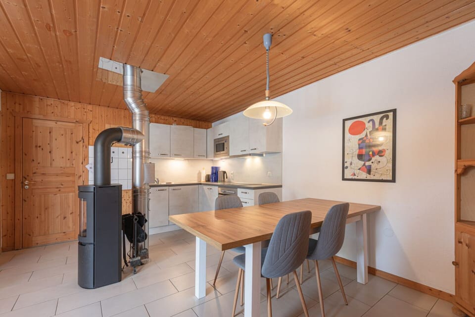 House | Dining