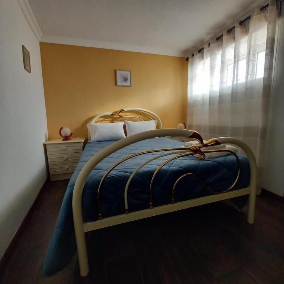 House, Air conditioning | WiFi (free)