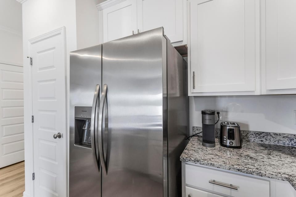 House, Multiple Beds (Lost Bay Townhome 4239) | Interior