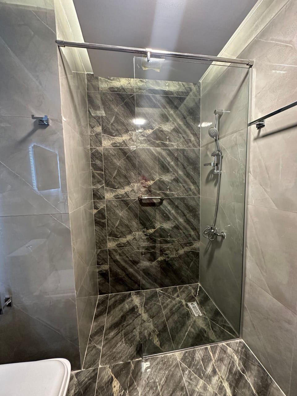 Apartment, 1 Bedroom, Accessible, Smoking | Bathroom
