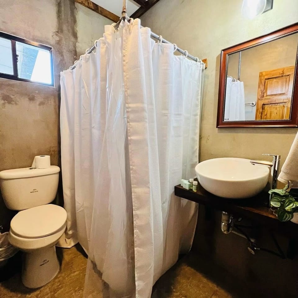 Shower, towels, soap, shampoo