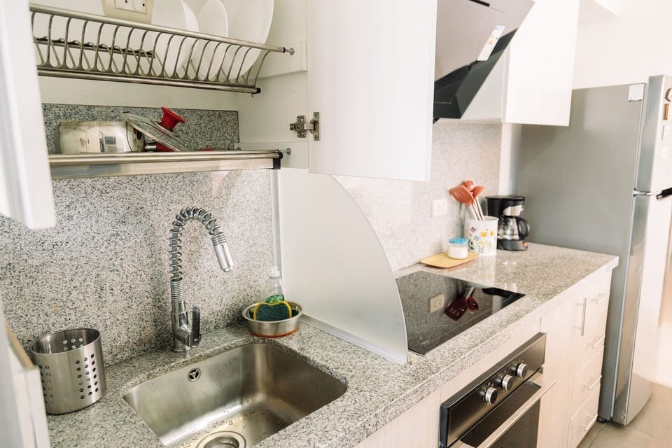Apartment, City View | Private kitchen