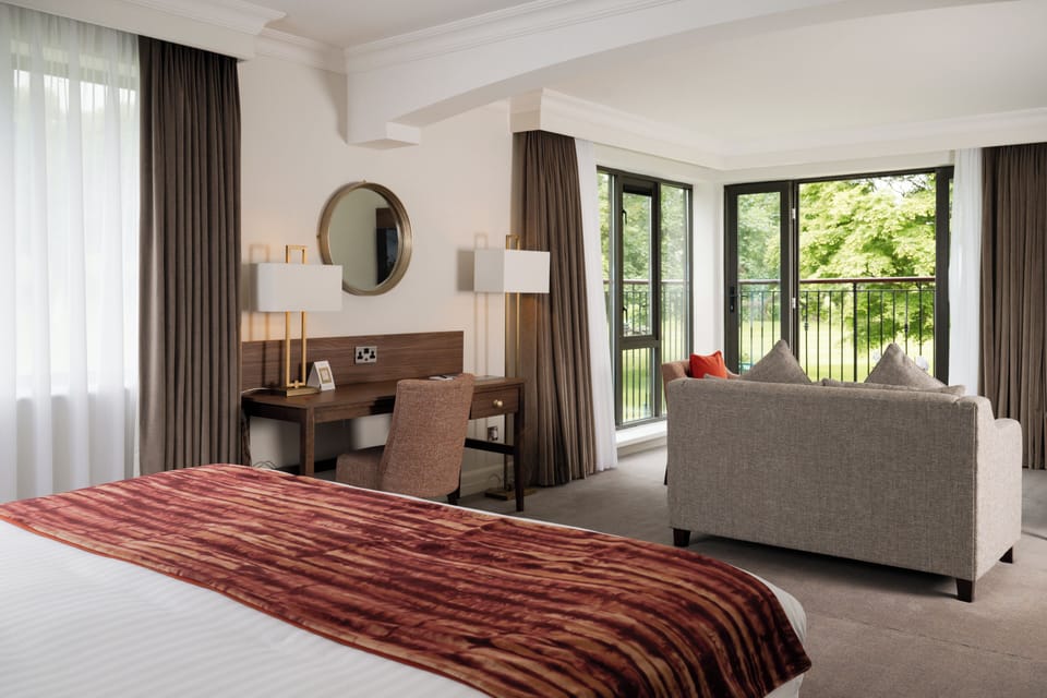 Deluxe Studio Suite | In-room safe, desk, iron/ironing board, free WiFi