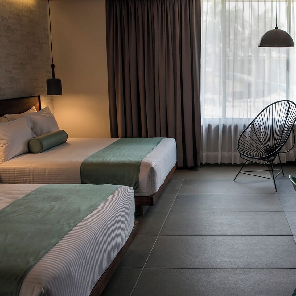 Junior Suite | In-room safe, WiFi (free), bed sheets