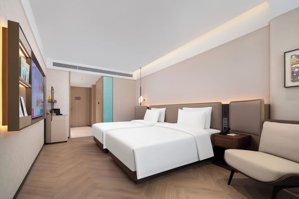 Superior Double Room | Minibar, blackout drapes, iron/ironing board, WiFi (free)