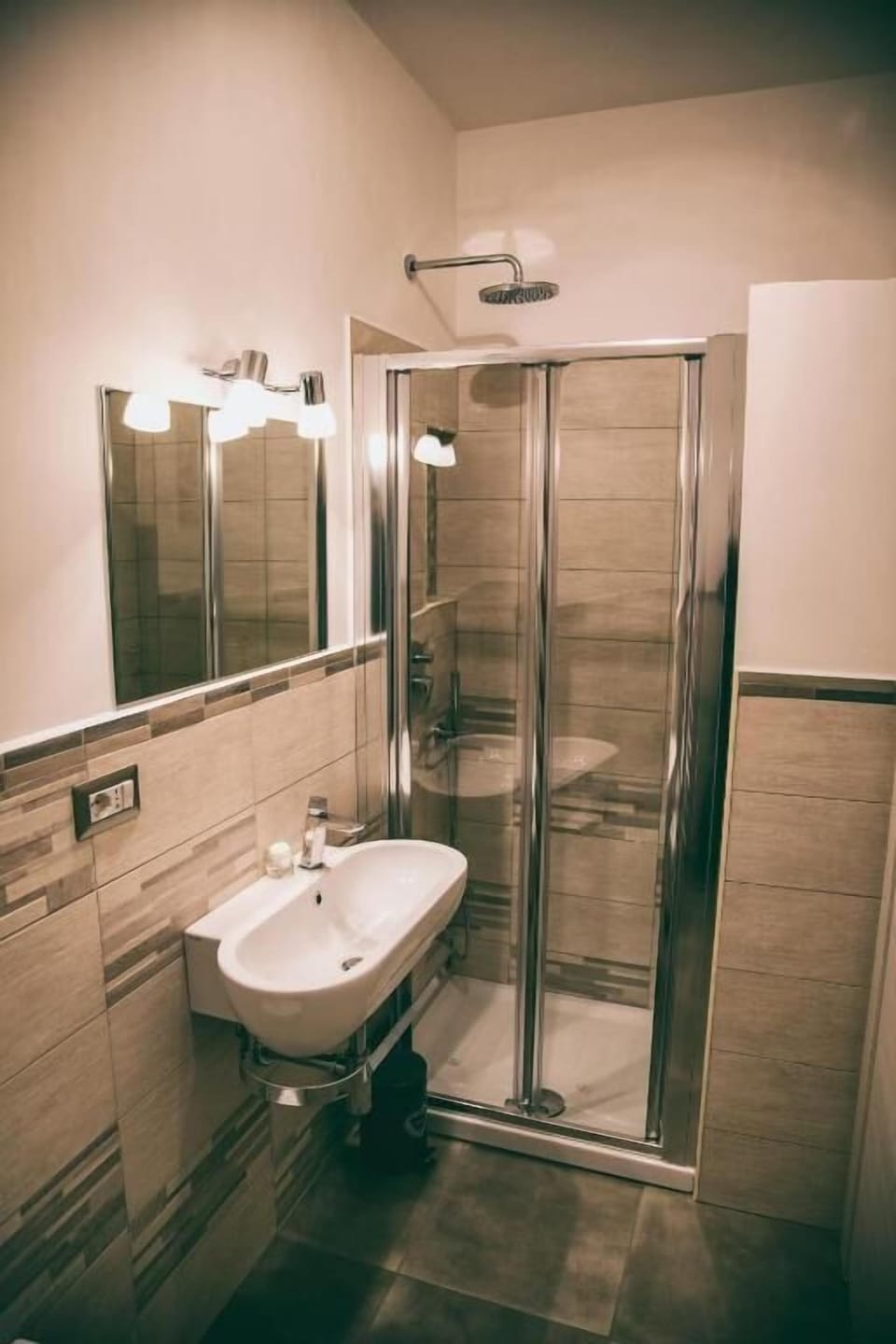Deluxe Double Room, Balcony, Garden View | Bathroom