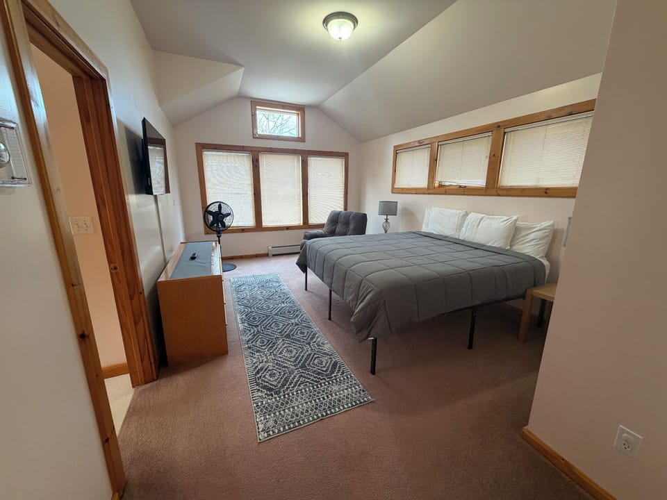 Deluxe Suite, 3 Bedrooms | Travel crib, rollaway beds (free), WiFi (free), individually decorated