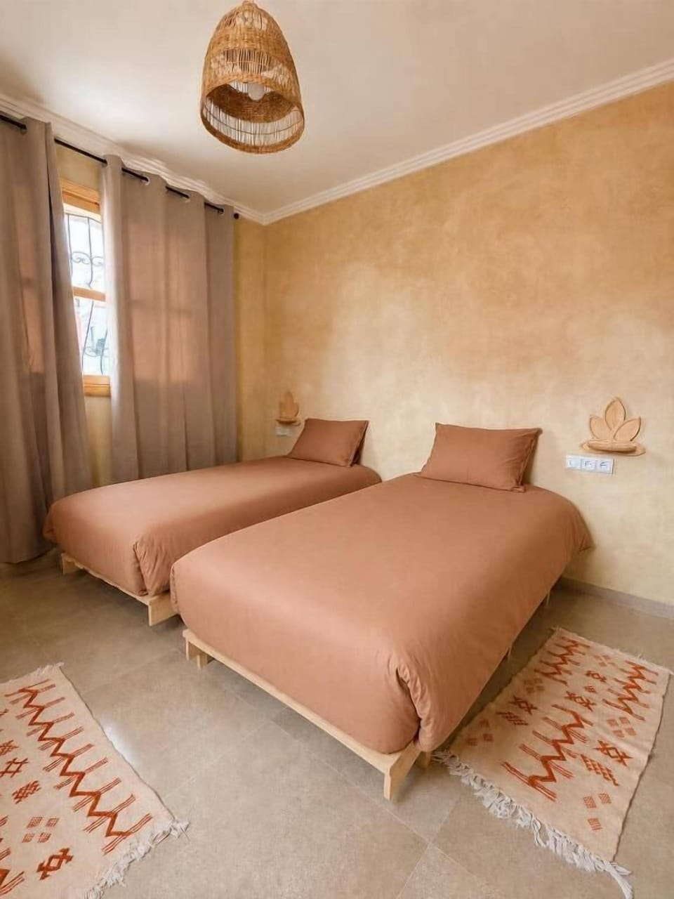 Deluxe Double or Twin Room | WiFi (free)