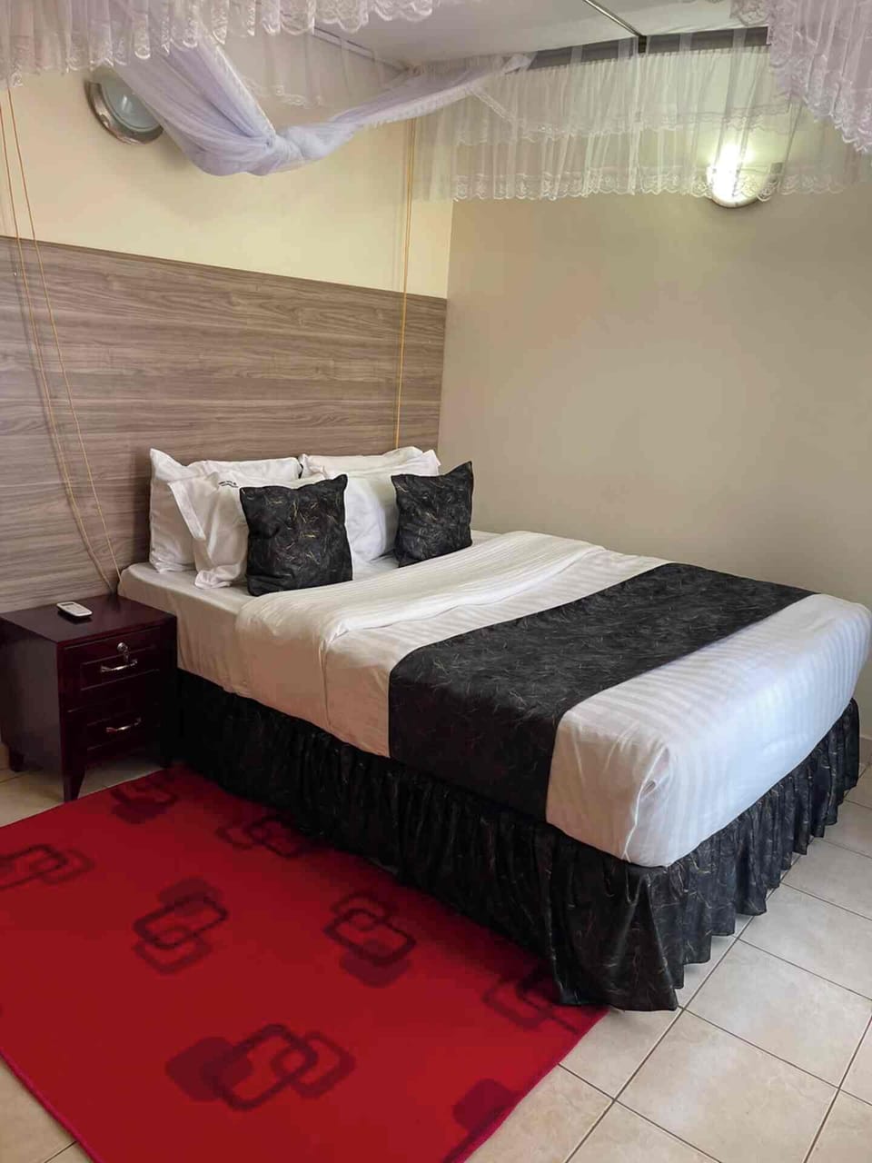 Apartment, Balcony, City View | Iron/ironing board, WiFi (free)