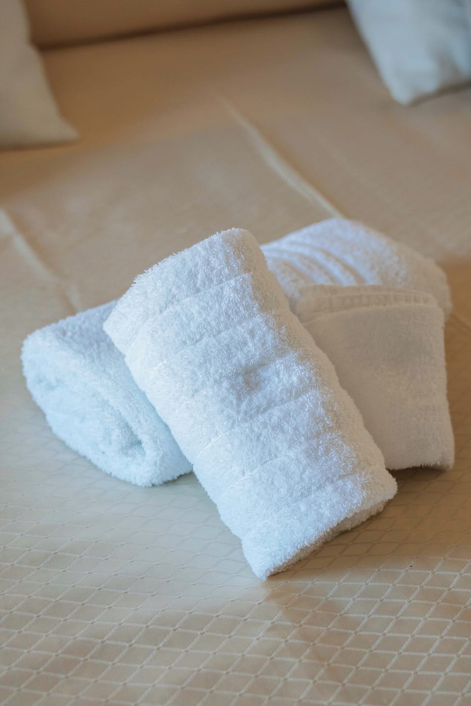 Junior Suite Sea View | Bathroom amenities | Jetted tub, rainfall showerhead, free toiletries, hair dryer