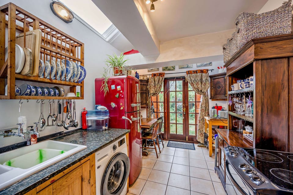 House | 3 bedrooms, high-speed internet