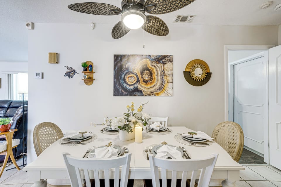 House (4 Bedrooms) | Interior