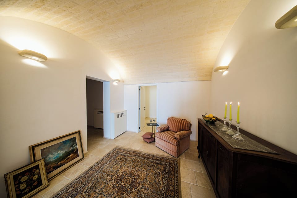 Villa (4 Bedrooms) | Living area | 30-inch TV with cable channels