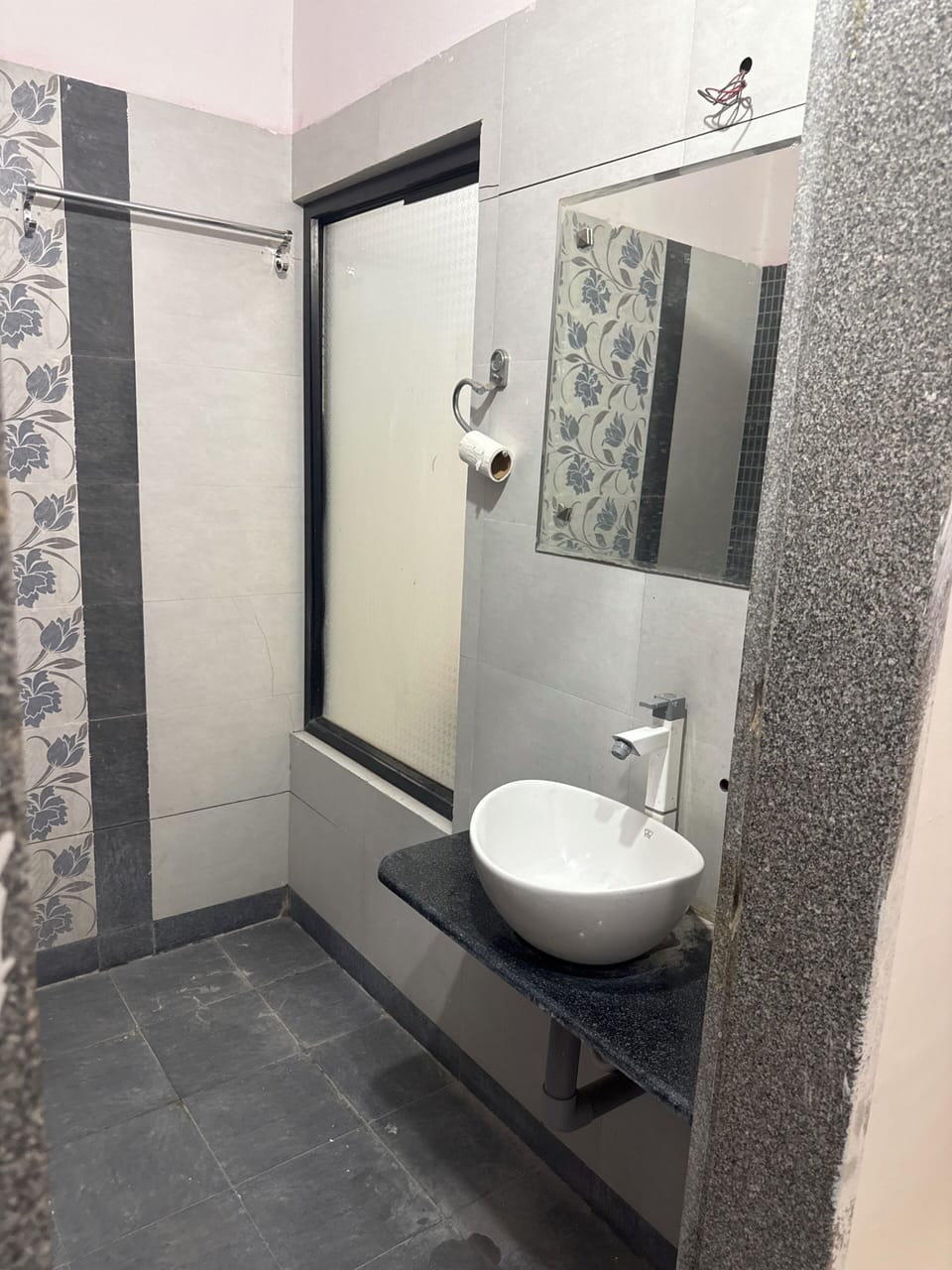 Standard Single Room | Bathroom | Shower, towels, soap