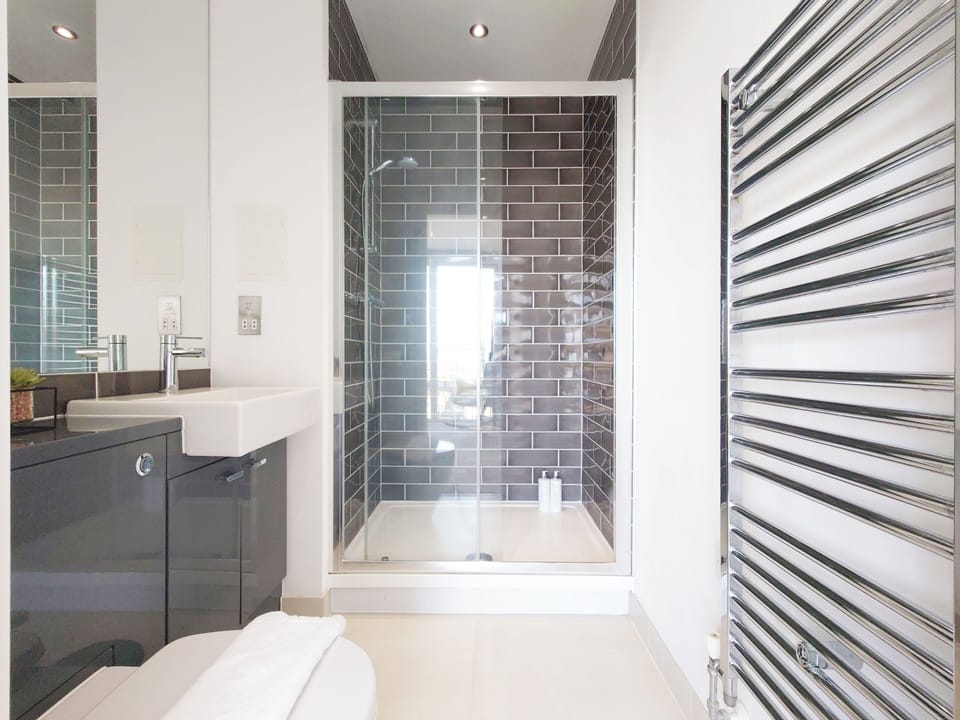Elegant Two Bedroom Apartment Apartment in London