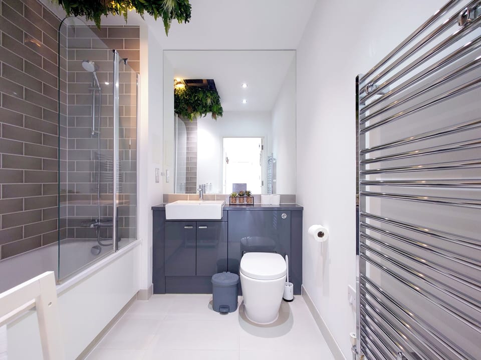 Elegant Two Bedroom Apartment Apartment in London