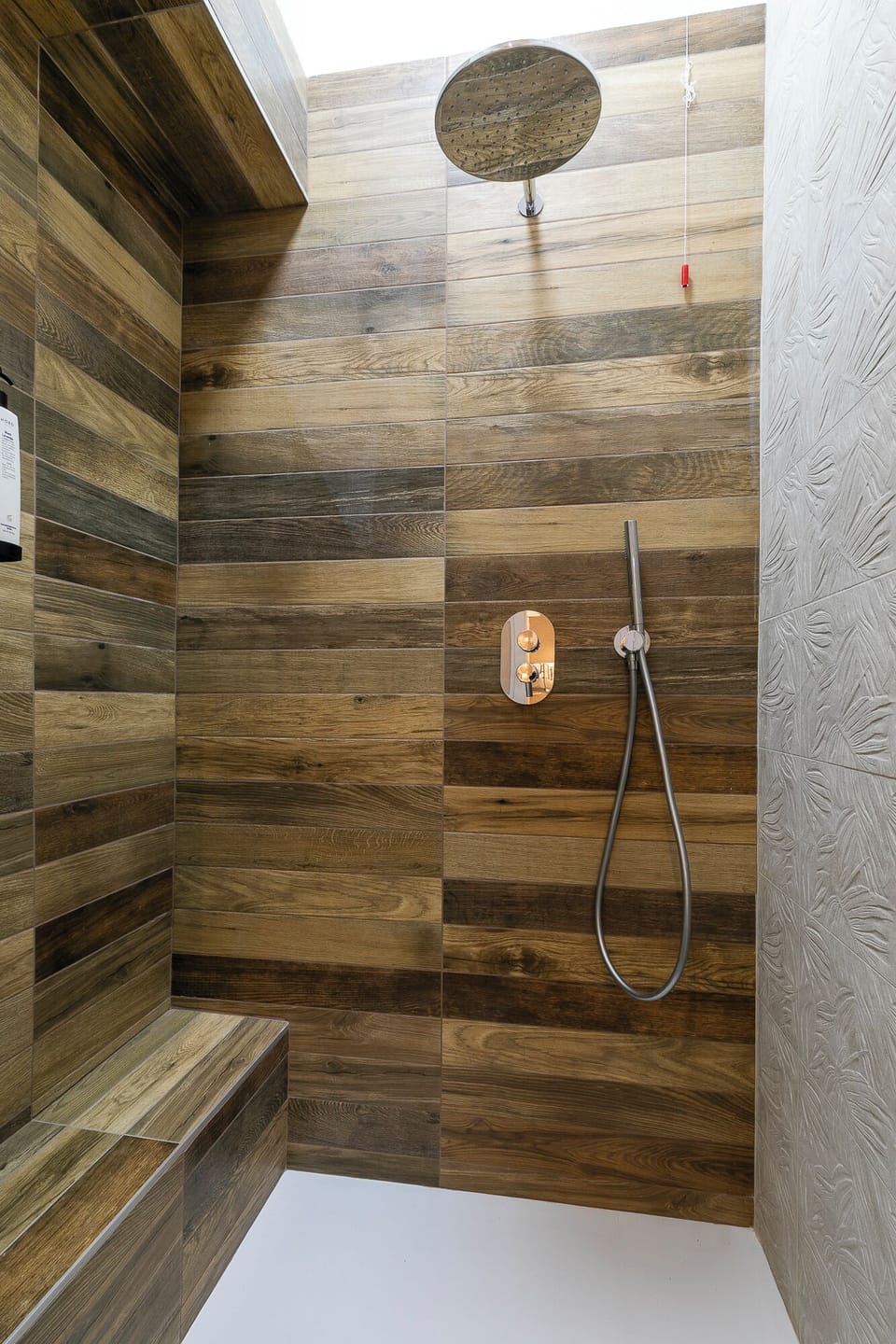 Deluxe Quadruple Room (Aida) | Bathroom