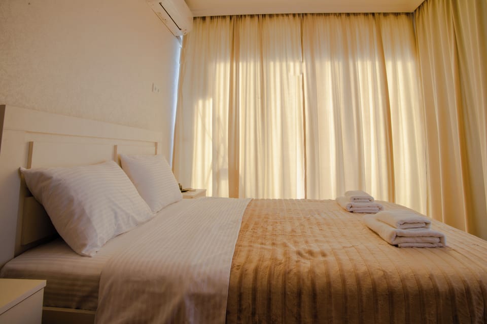 Standard Double Room, Balcony, Mountain View | Iron/ironing board (on request), WiFi (free)