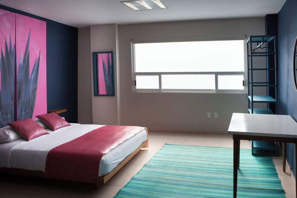 Deluxe Room | WiFi (free), bed sheets
