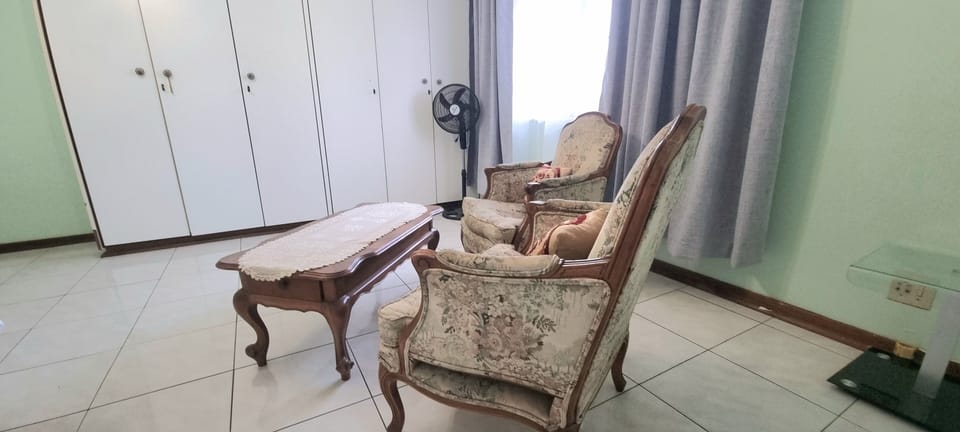 Deluxe Double or Twin Room | Living area | Fireplace