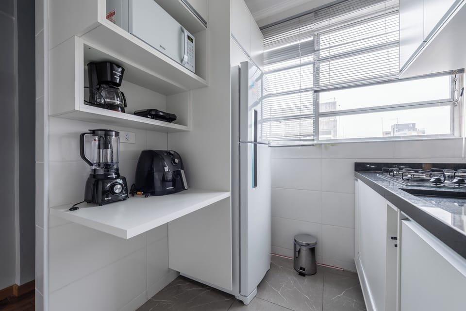 Deluxe Apartment, 1 Queen Bed with Sofa bed, Kitchen, City View | Private kitchen | Full-size fridge, microwave, oven, stovetop