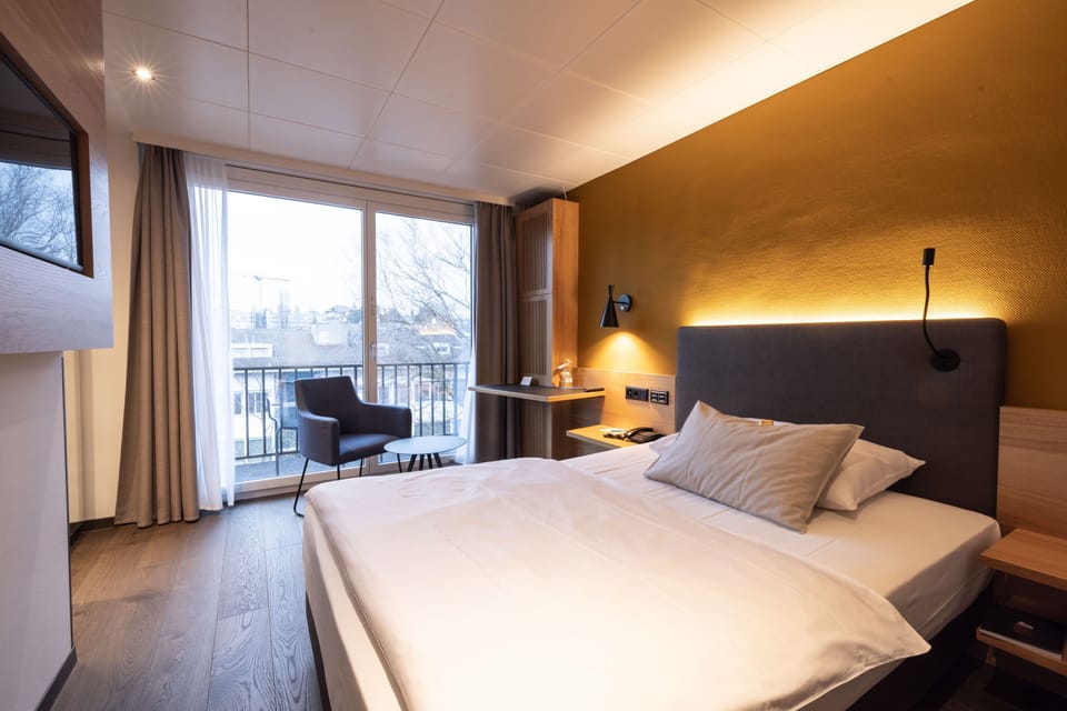 Classic-Zimmer mit Balkon | Hypo-allergenic bedding, minibar, in-room safe, individually decorated