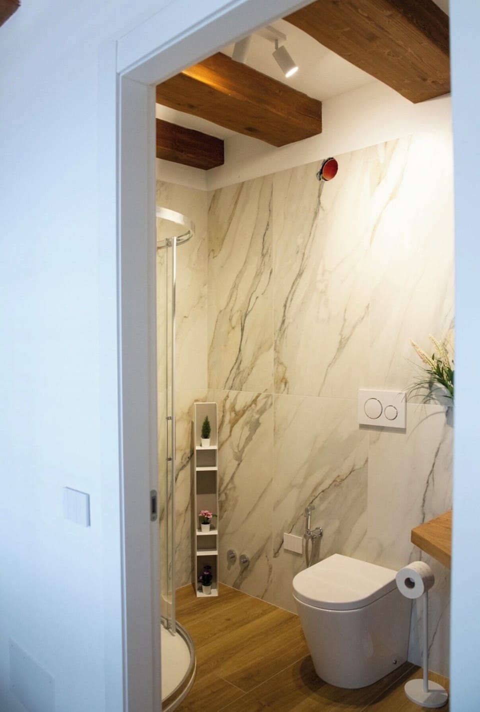 Economy Room, City View | Bathroom | Shower, hair dryer, towels, soap