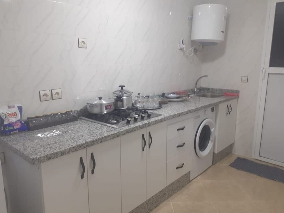 Apartment, Balcony | Private kitchen