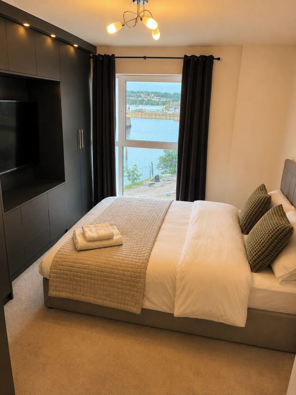 2 bedrooms, WiFi (free)