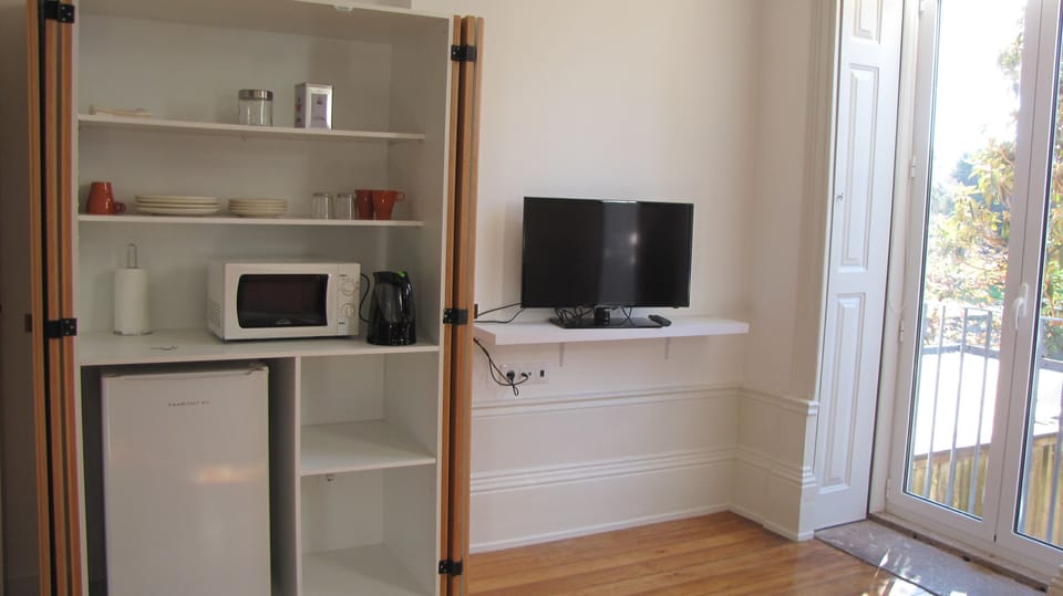 Apartment, 1 Bedroom, Garden View (1st Floor) | Room amenity