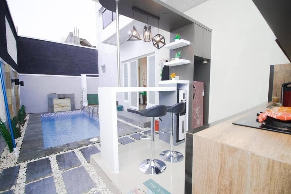 3 indoor pools