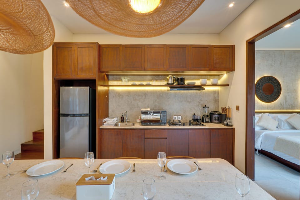 Fridge, microwave, stovetop, electric kettle