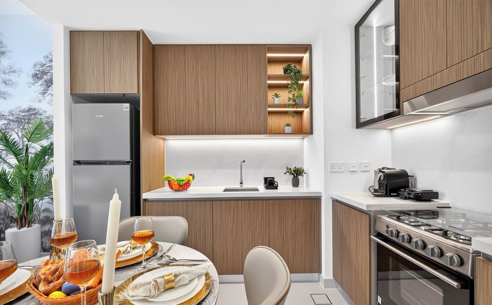 Luxury Apartment, 1 King Bed with Sofa bed, City View | Private kitchen | Coffee/tea maker
