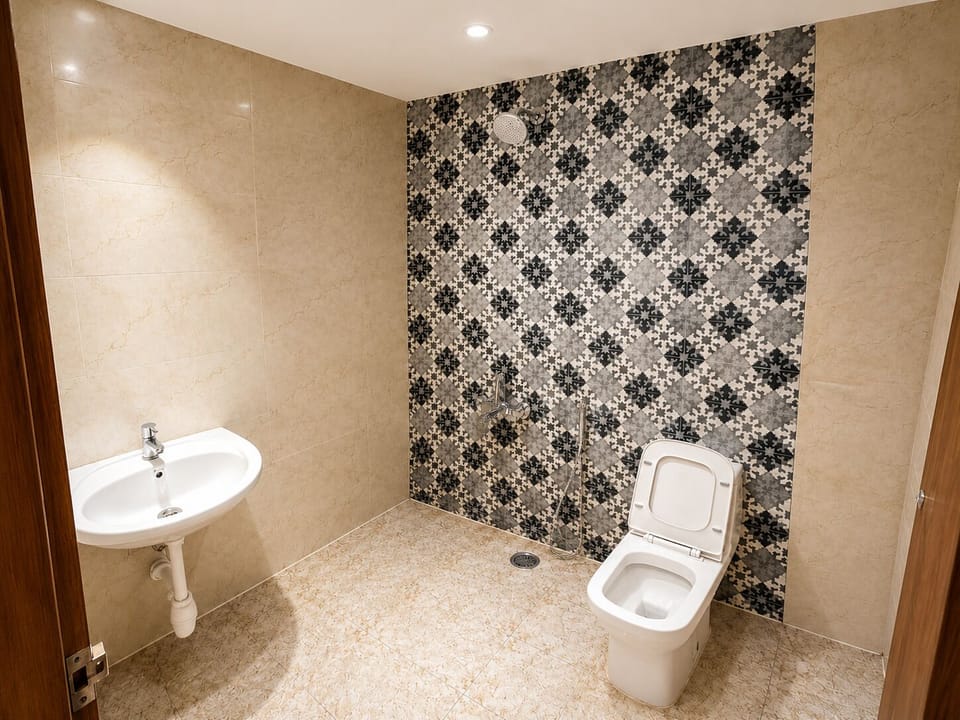 Shower, free toiletries, hair dryer (on request), towels