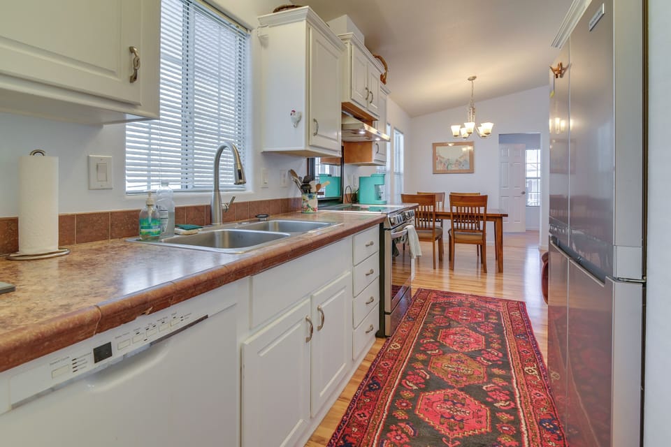 House (2 Bedrooms) | Interior