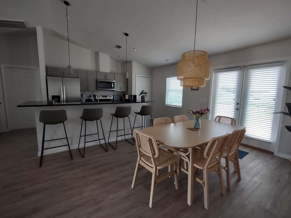 House, 3 Bedrooms | Dining