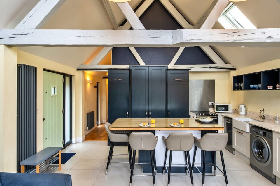 Cottage | Dining