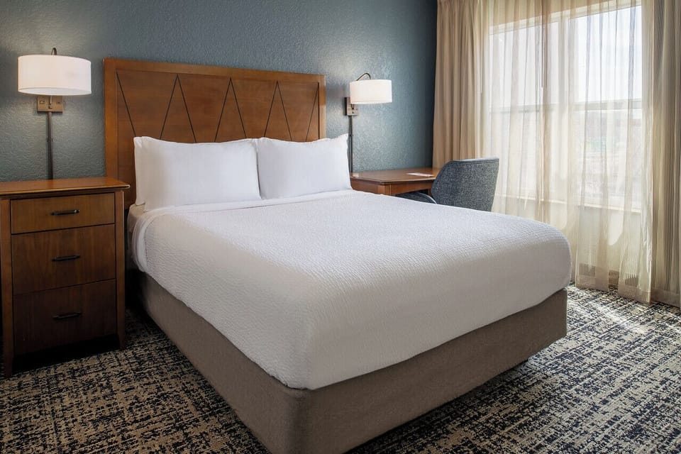 Room, 1 Bedroom (Hearing Accessible) | Premium bedding, desk, laptop workspace, blackout drapes