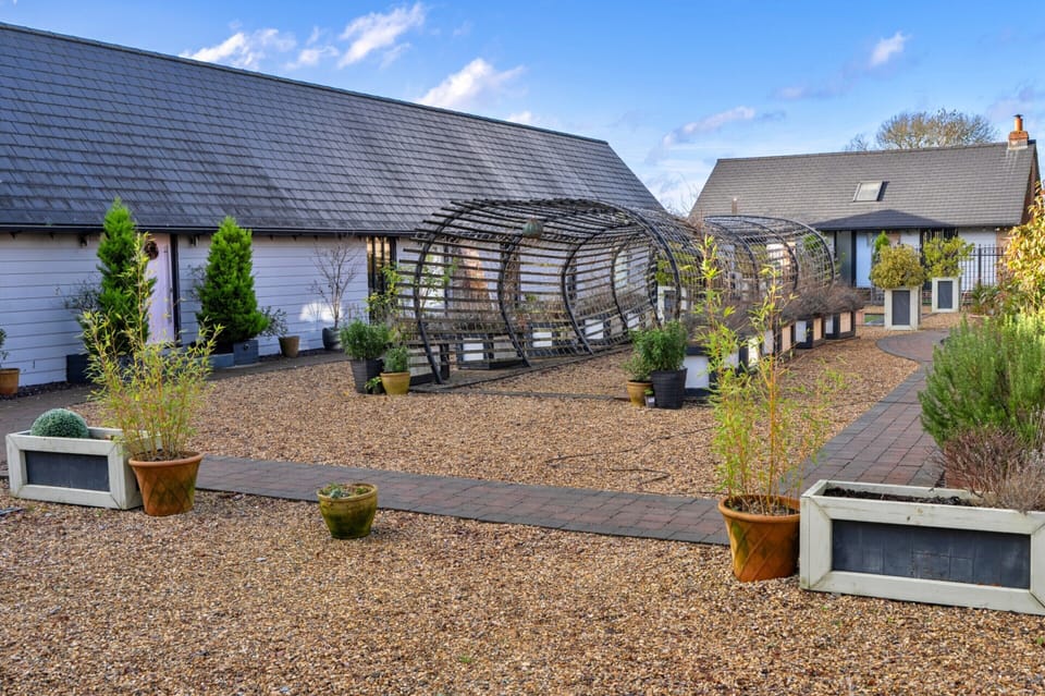Cottage | Garden