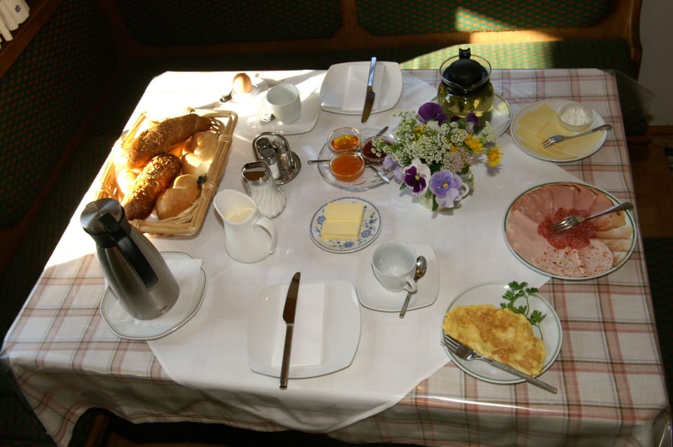 Breakfast meal