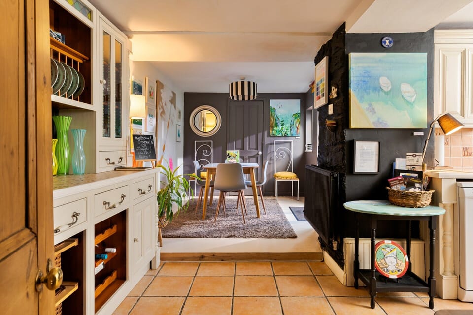 Cottage | Dining